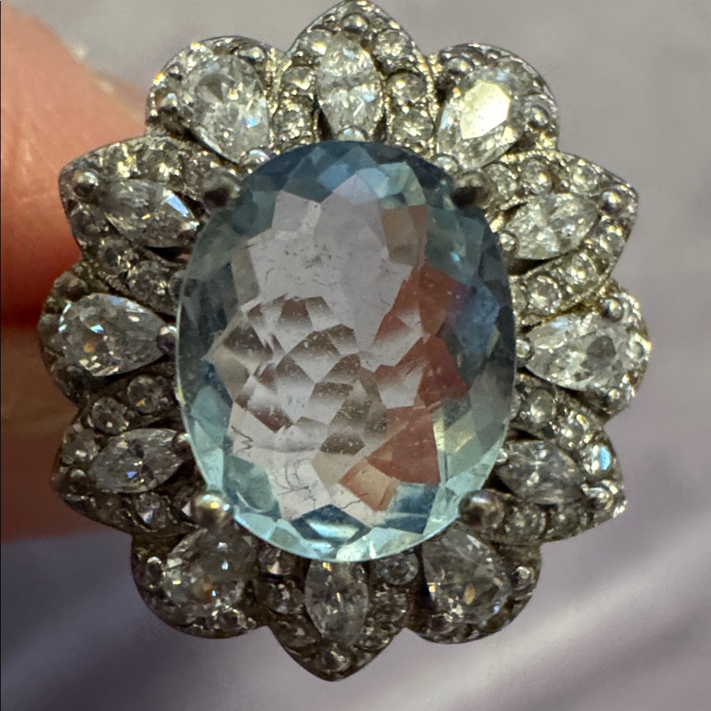 Aquamarine ring blue 925 silver with halo 
3 carat flower size 7 zircons diamond - Picture 5 of 7